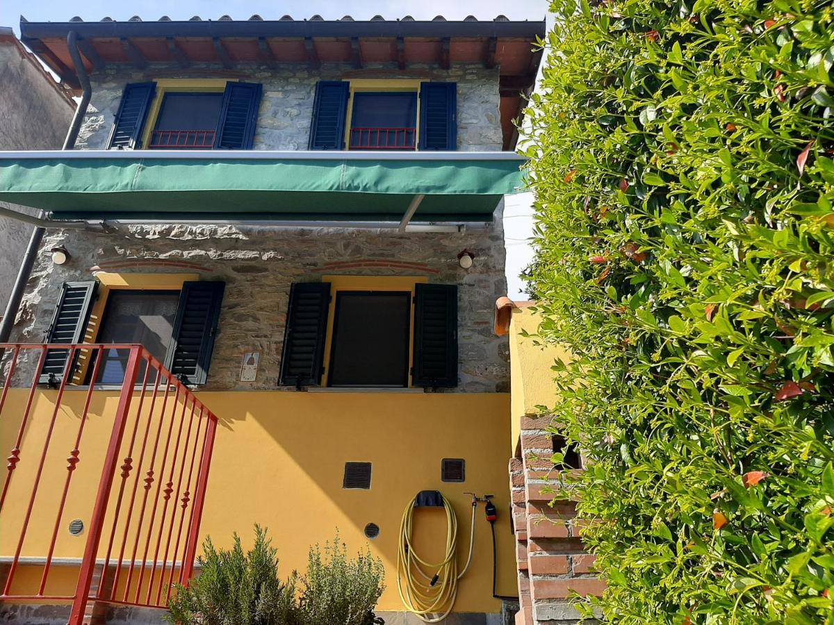 Deliziosa Casetta Sull'Appennino Toscano Montefegatesi Exterior foto